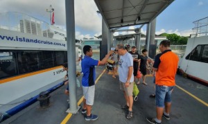 싱가포르 세인트존스섬-쿠수섬 공용 페리이동서비스